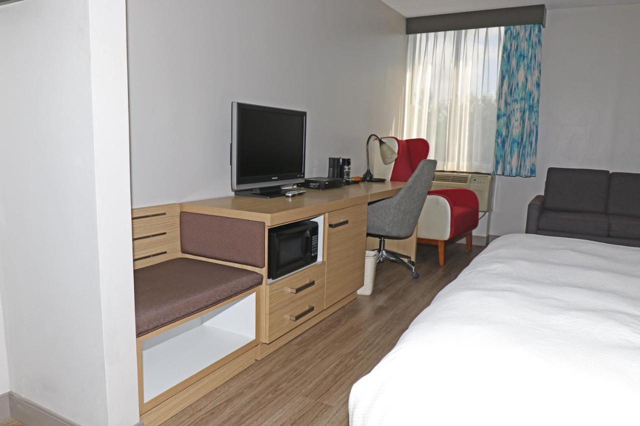 Wingate By Wyndham Fishkill Hotel Екстериор снимка