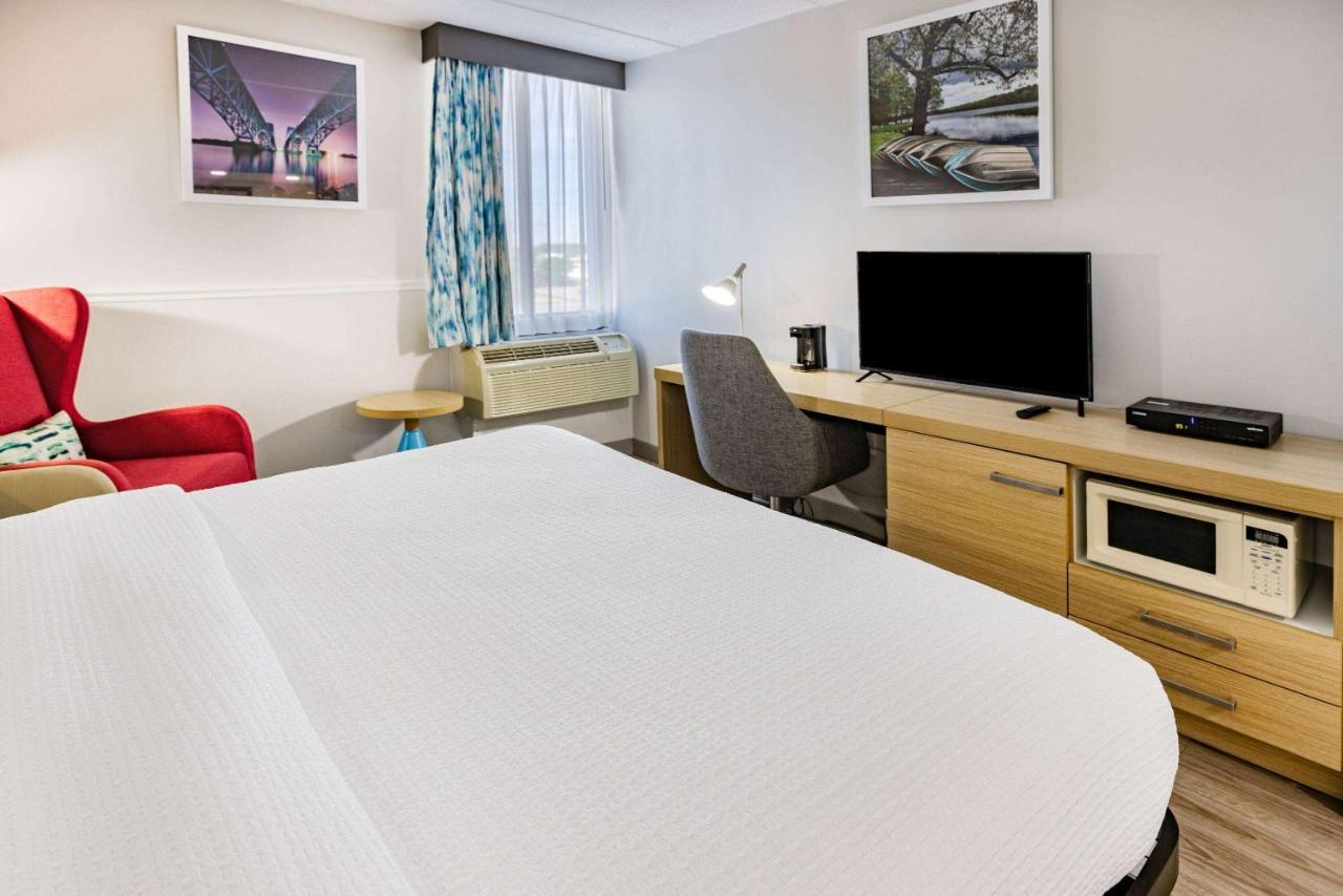 Wingate By Wyndham Fishkill Hotel Екстериор снимка