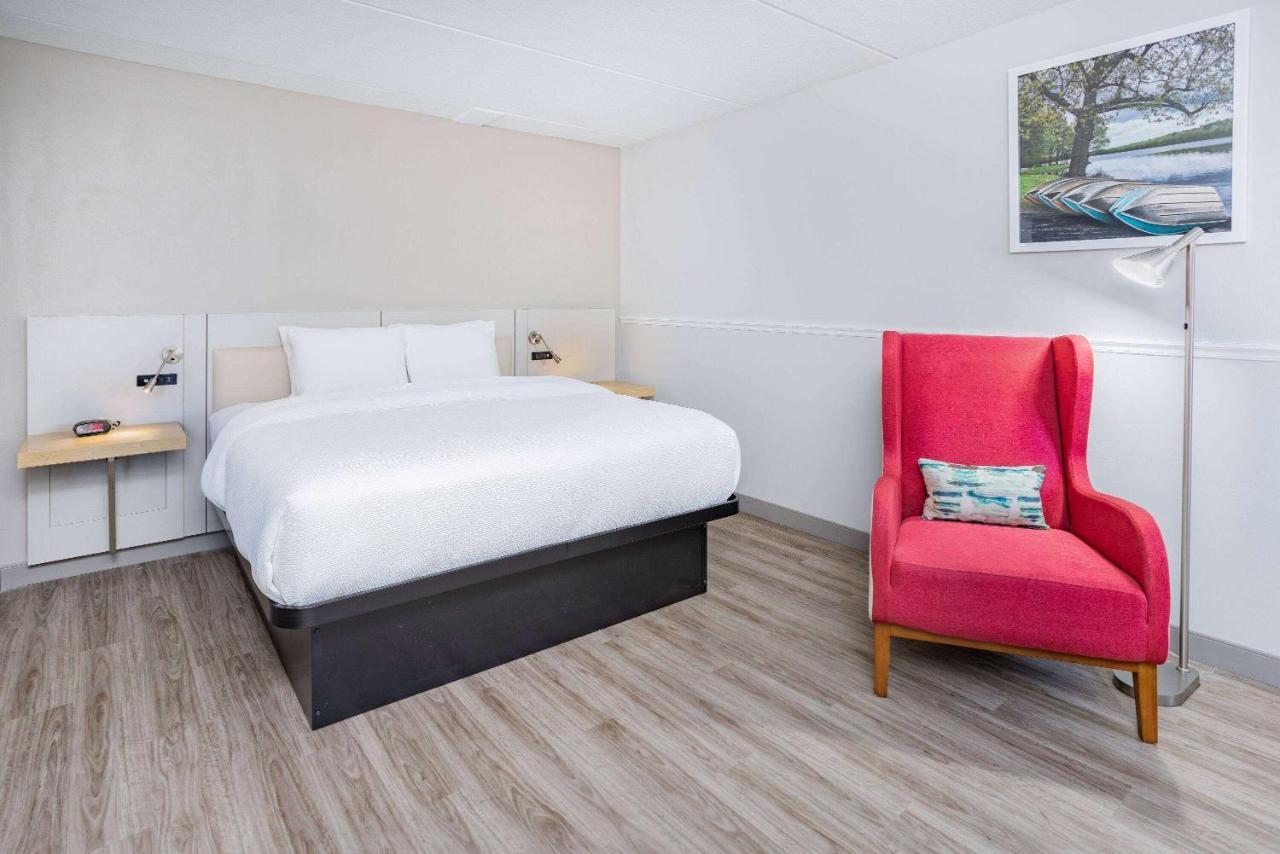 Wingate By Wyndham Fishkill Hotel Екстериор снимка
